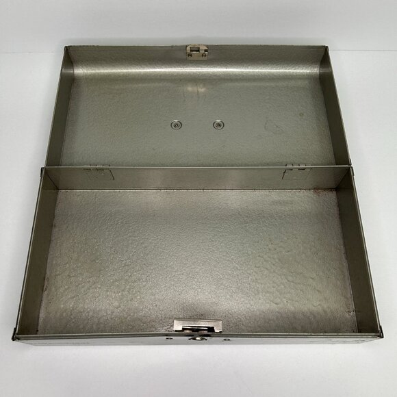 Beach Industries Limited Vintage Metal Cash Box - Picture 5 of 9